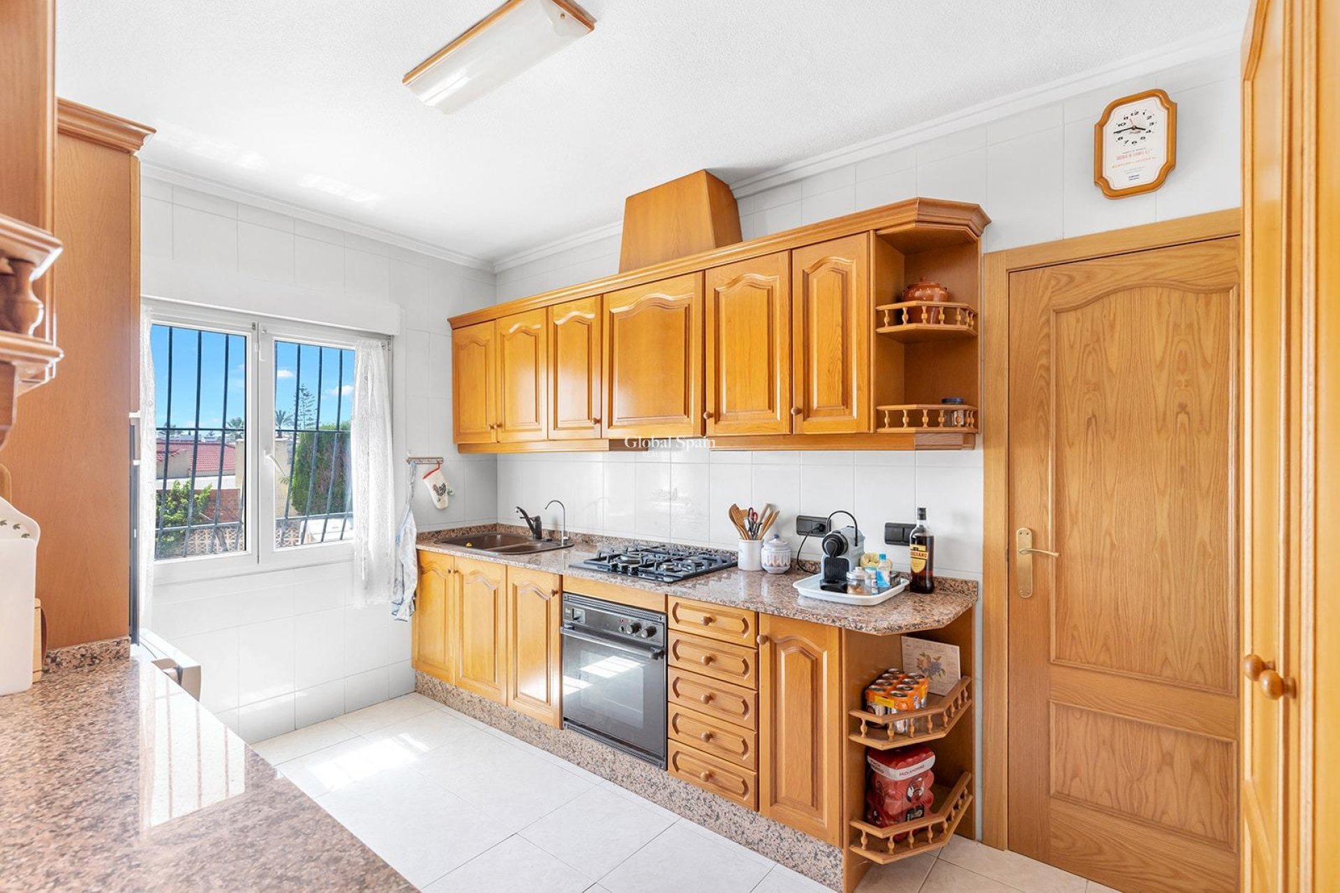 Venta - VILLA -
ROJALES - Centro de la Ciudad Quesada
