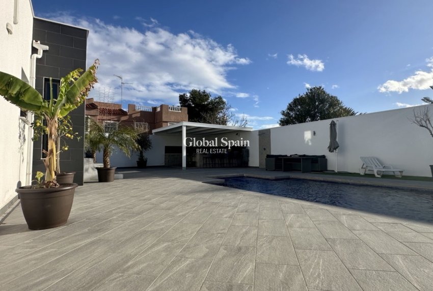 Venta - VILLA -
ROJALES - Ciudad Quesada