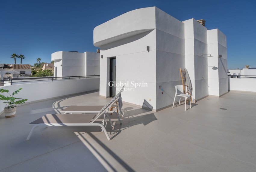 Venta - VILLA -
ROJALES - Costa Blanca