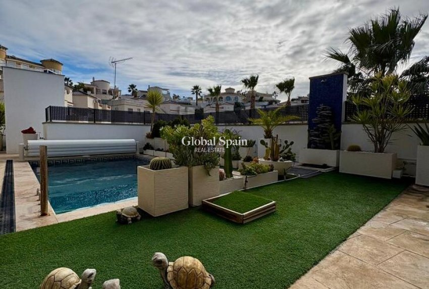 Venta - VILLA -
ROJALES - Costa Blanca