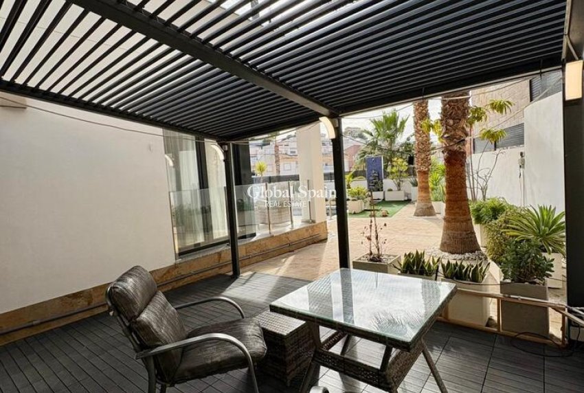 Venta - VILLA -
ROJALES - Costa Blanca