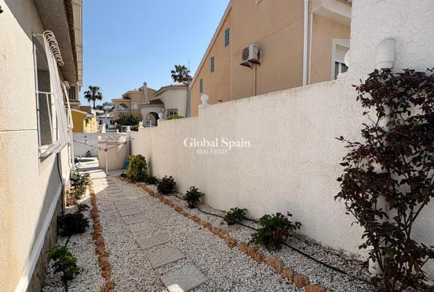 Venta - VILLA -
ROJALES - Costa Blanca