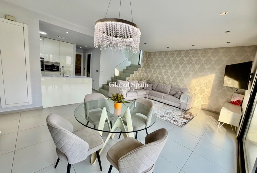 Venta - VILLA -
ROJALES - Cuidad Quesada