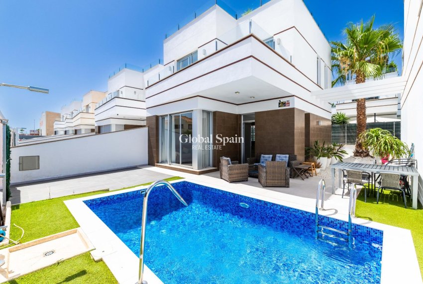 Venta - VILLA -
ROJALES - Doña Pepa
