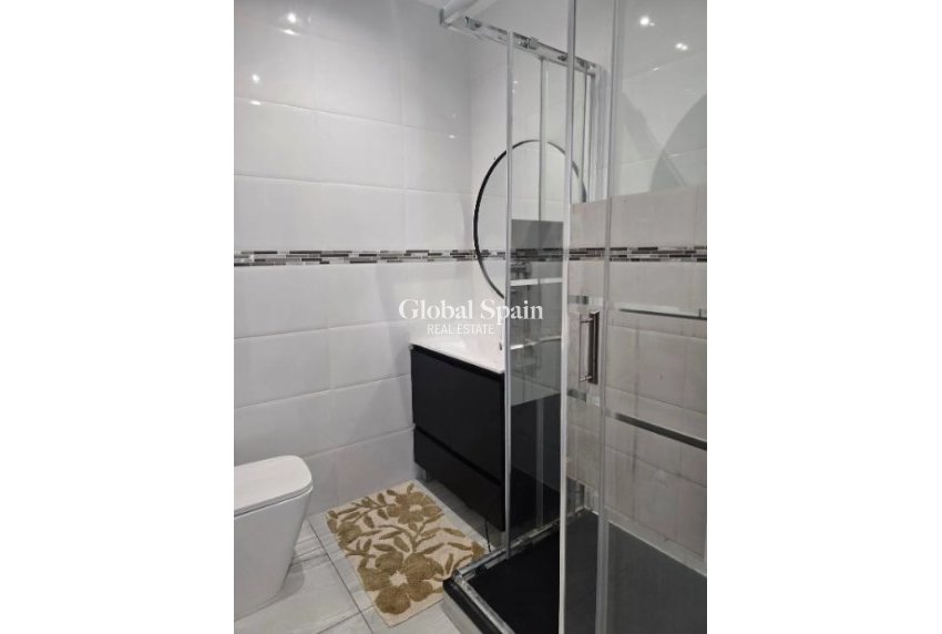 Venta - VILLA -
ROJALES - Inland