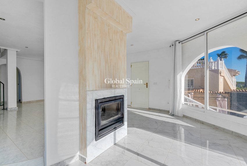 Venta - VILLA -
ROJALES - Inland