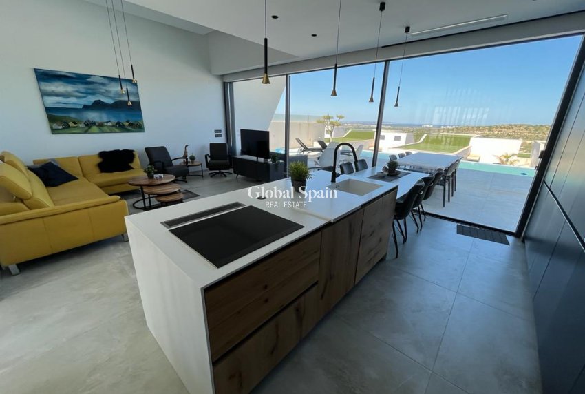 Venta - VILLA -
ROJALES - Inland