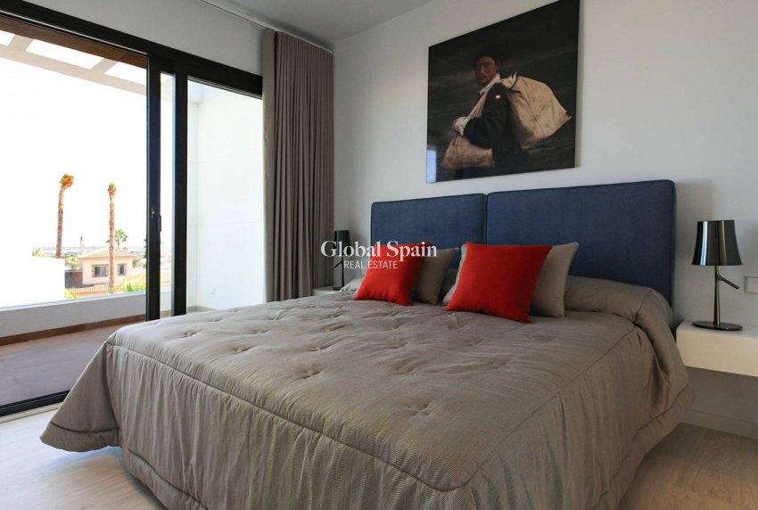 Venta - VILLA -
ROJALES - Inland