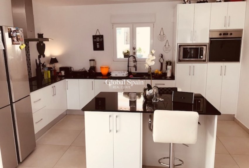 Venta - VILLA -
ROJALES - Inland