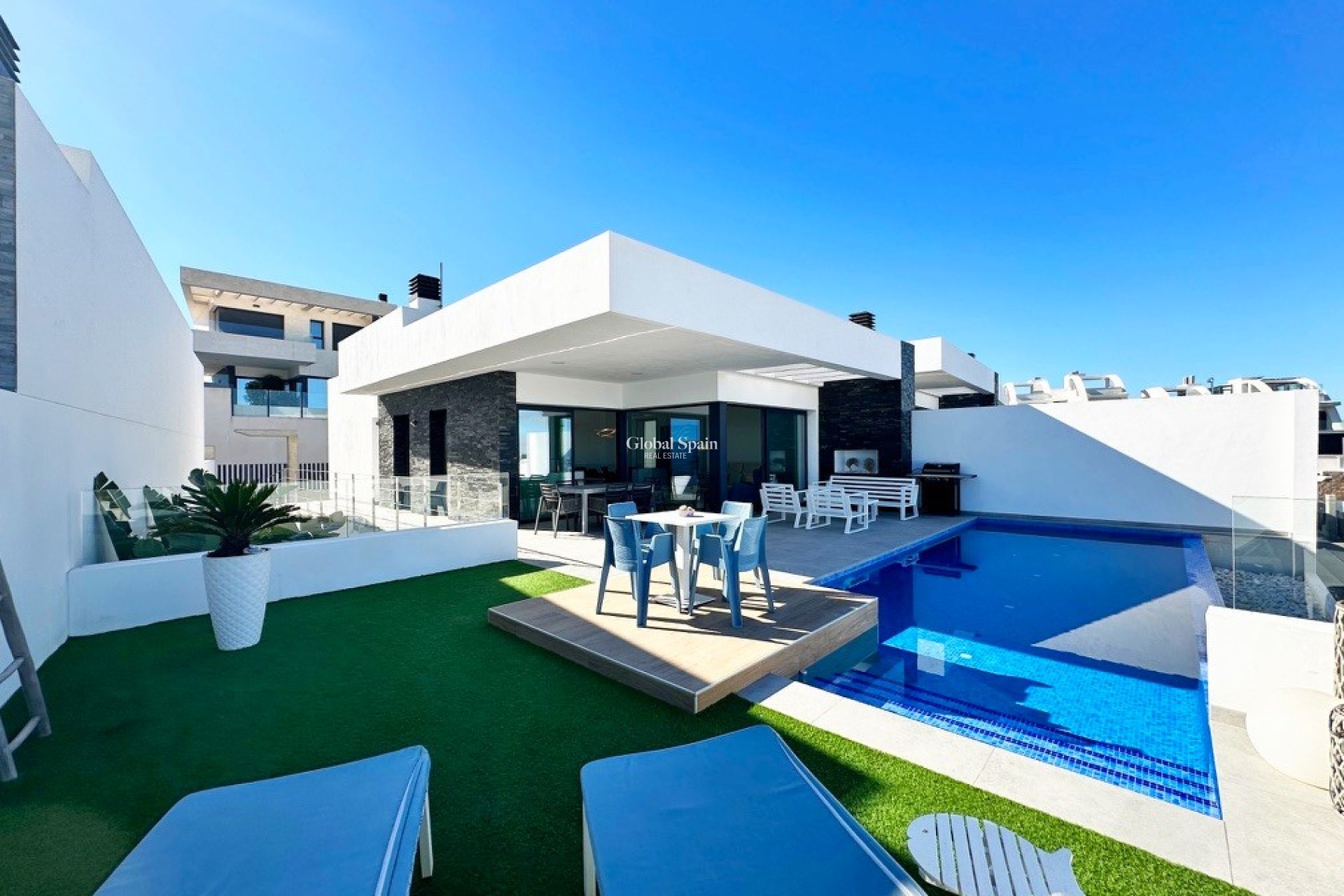 Venta - VILLA -
ROJALES - Inland