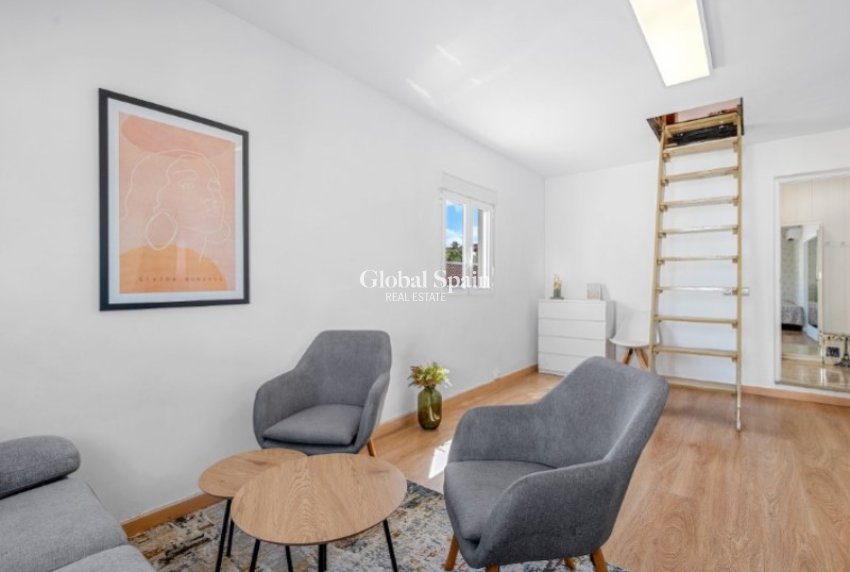 Venta - VILLA -
ROJALES - Inland