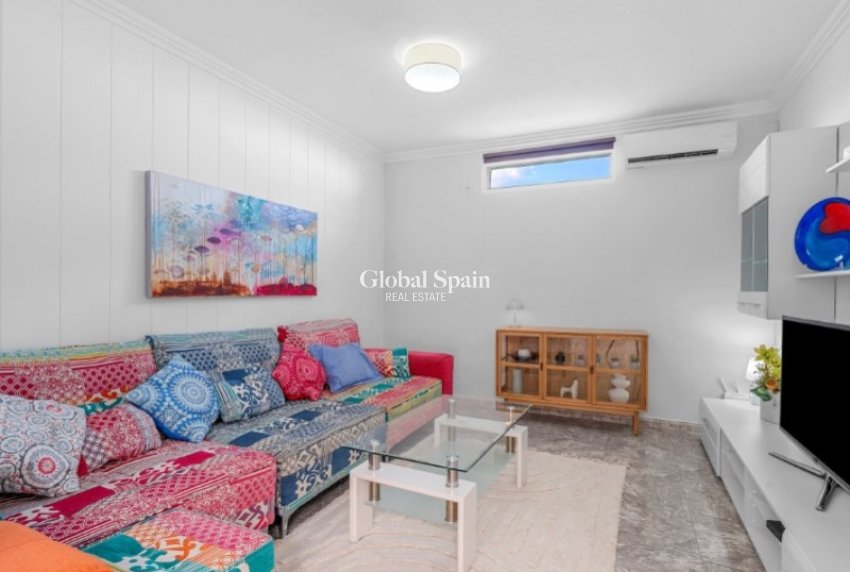 Venta - VILLA -
ROJALES - Inland