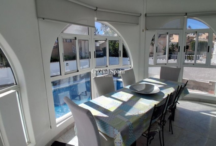 Venta - VILLA -
ROJALES - Inland