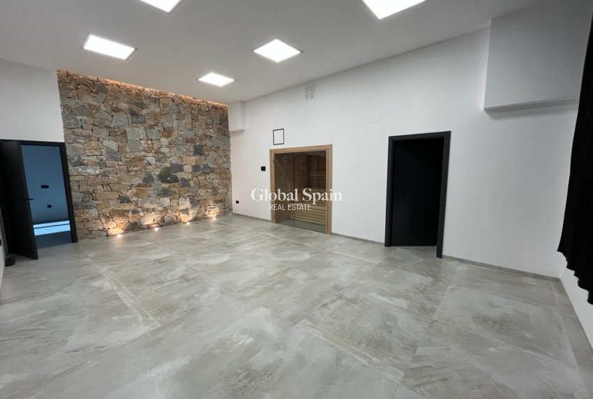 Venta - VILLA -
ROJALES - Inland