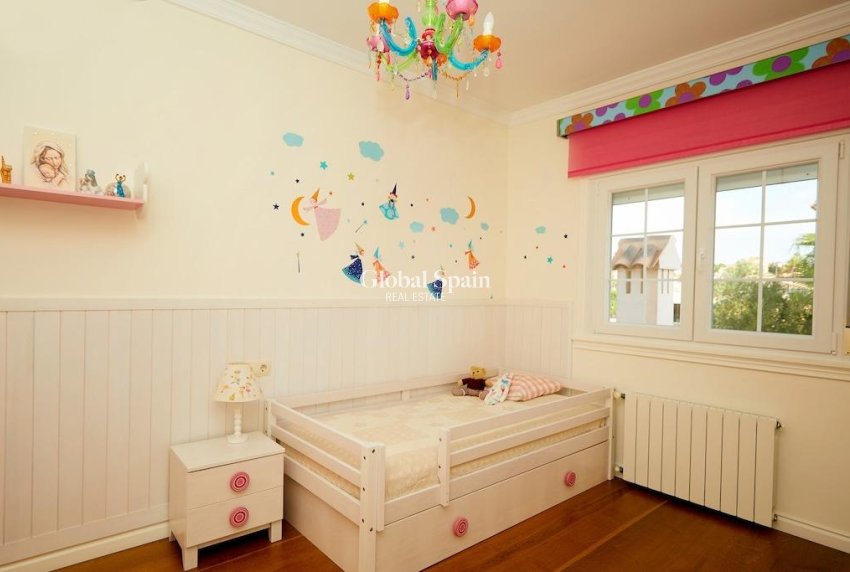 Venta - VILLA -
ROJALES - Inland