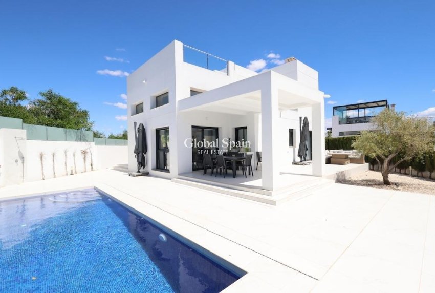 Venta - VILLA -
ROJALES - Inland