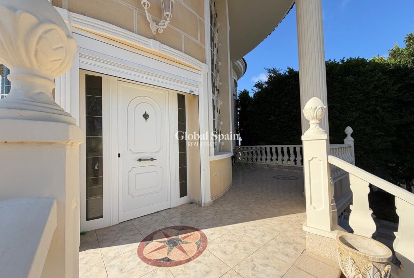 Venta - VILLA -
ROJALES - La Fiesta