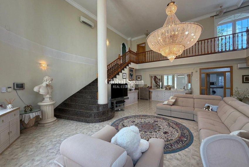 Venta - VILLA -
ROJALES - La Fiesta