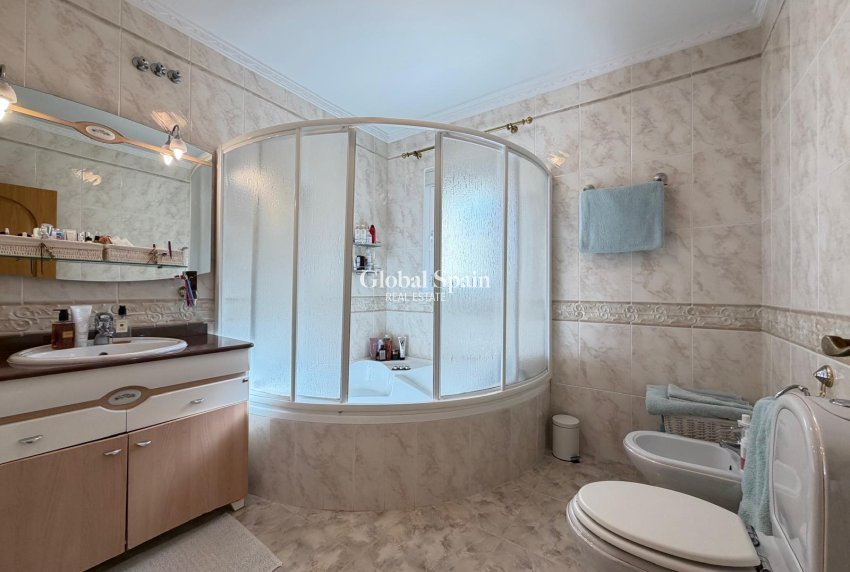 Venta - VILLA -
ROJALES - La Fiesta