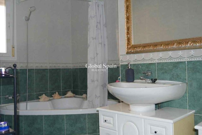 Venta - VILLA -
ROJALES - La Marquesa Golf