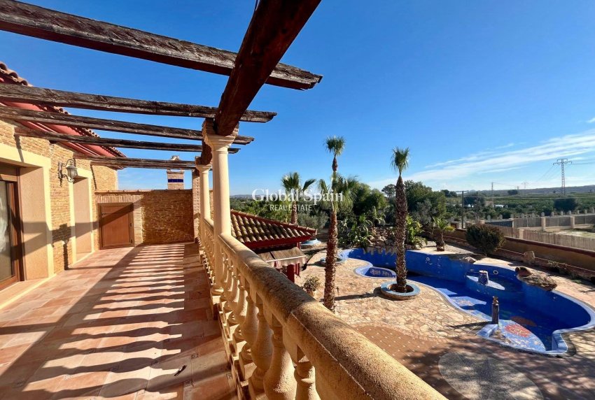 Venta - VILLA -
ROJALES - La Vega Baja