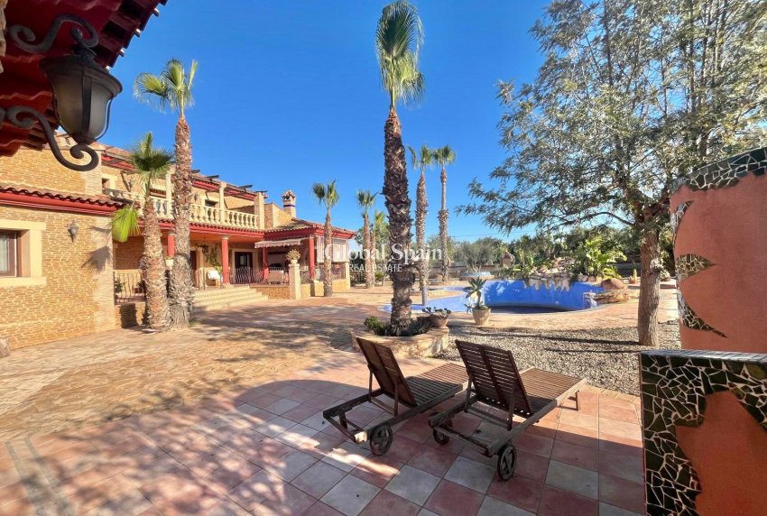 Venta - VILLA -
ROJALES - La Vega Baja