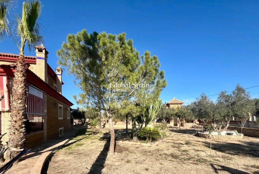 Venta - VILLA -
ROJALES - La Vega Baja