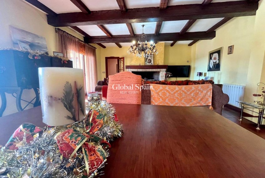 Venta - VILLA -
ROJALES - La Vega Baja