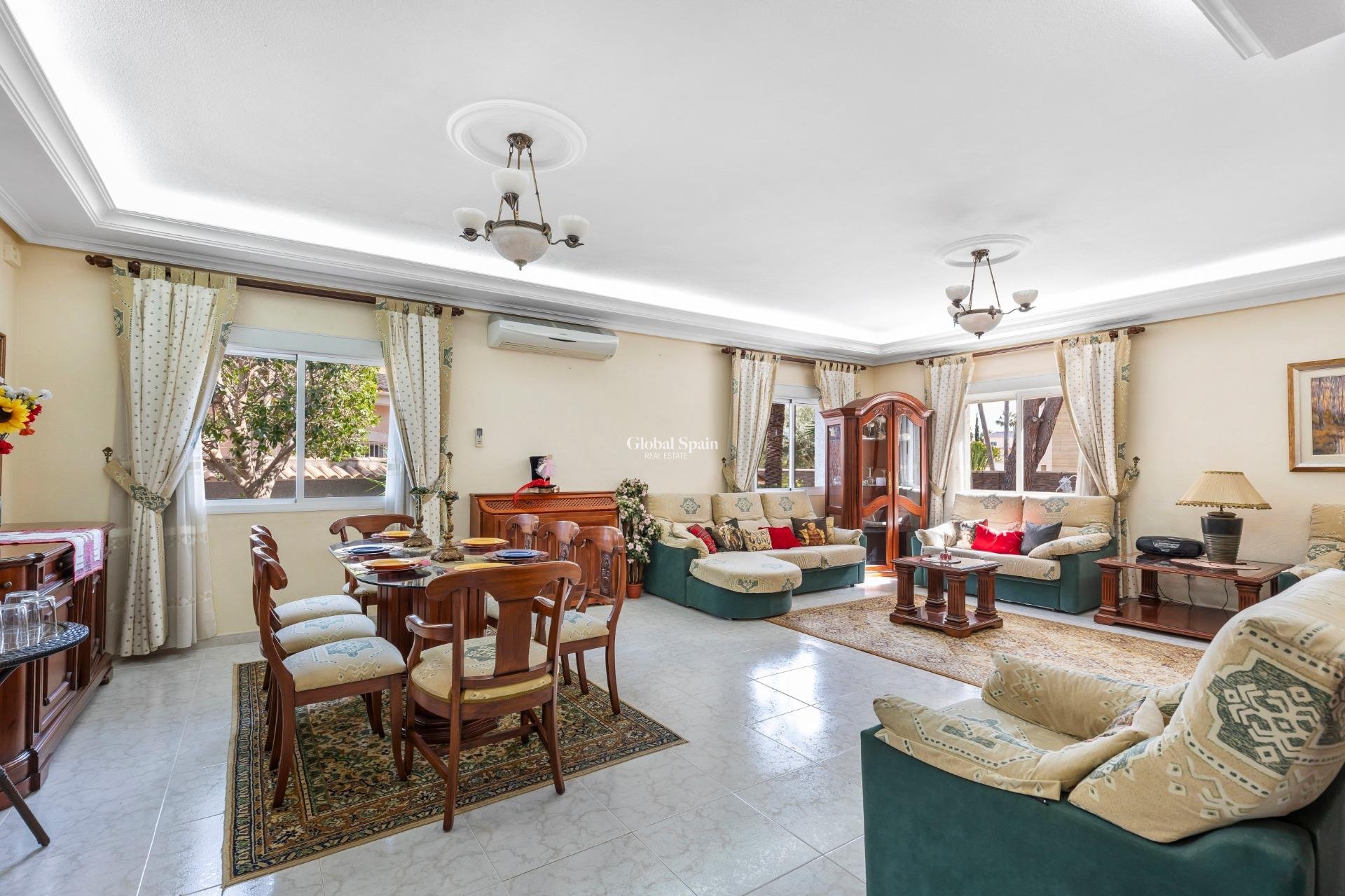 Venta - VILLA -
ROJALES - Pueblo Bravo