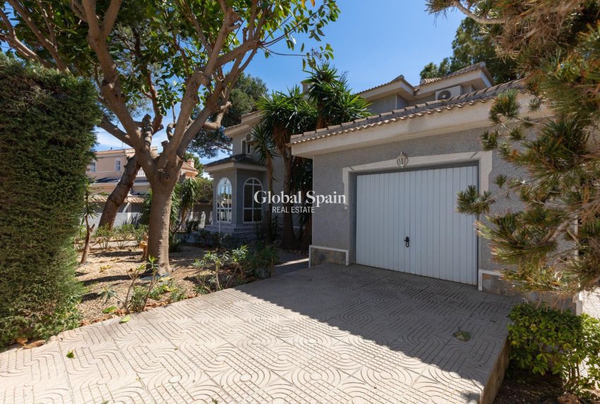 Venta - VILLA -
ROJALES - Pueblo Bravo