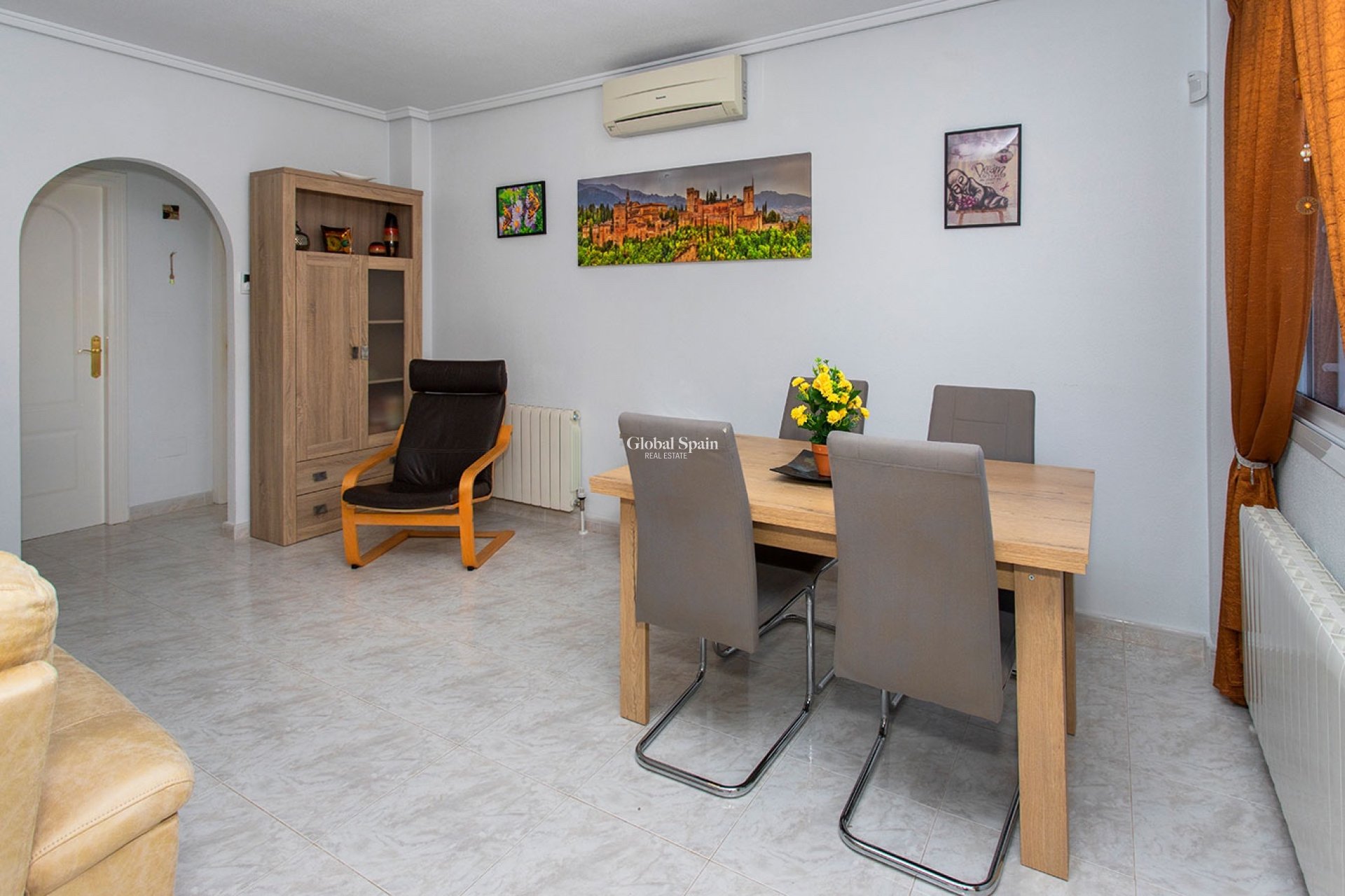 Venta - VILLA -
ROJALES - Pueblo