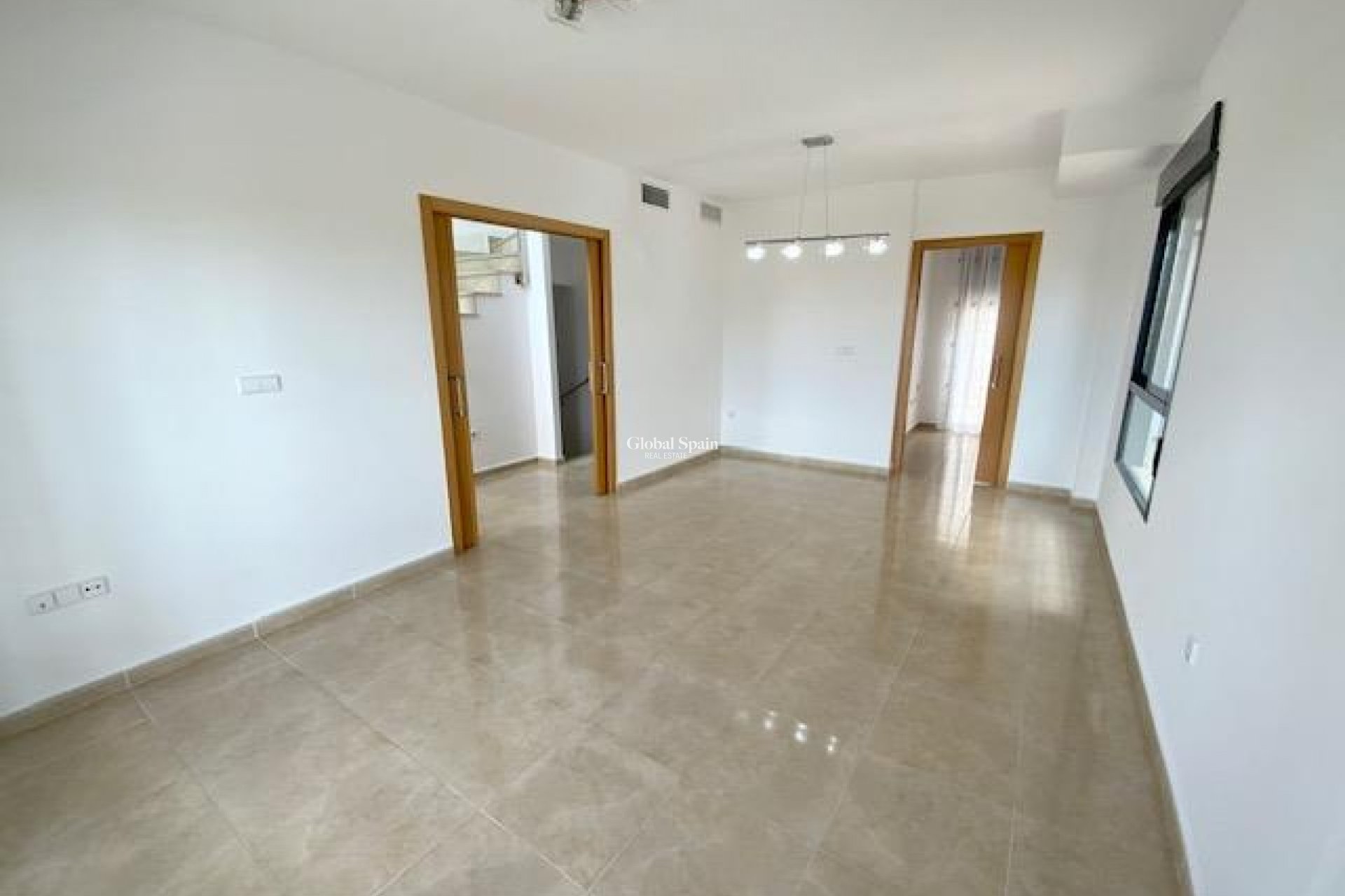 Venta - VILLA -
ROLDÁN - Inland