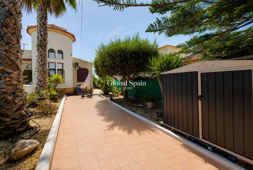 Venta - VILLA -
SAN FULGENCIO - Costa Blanca