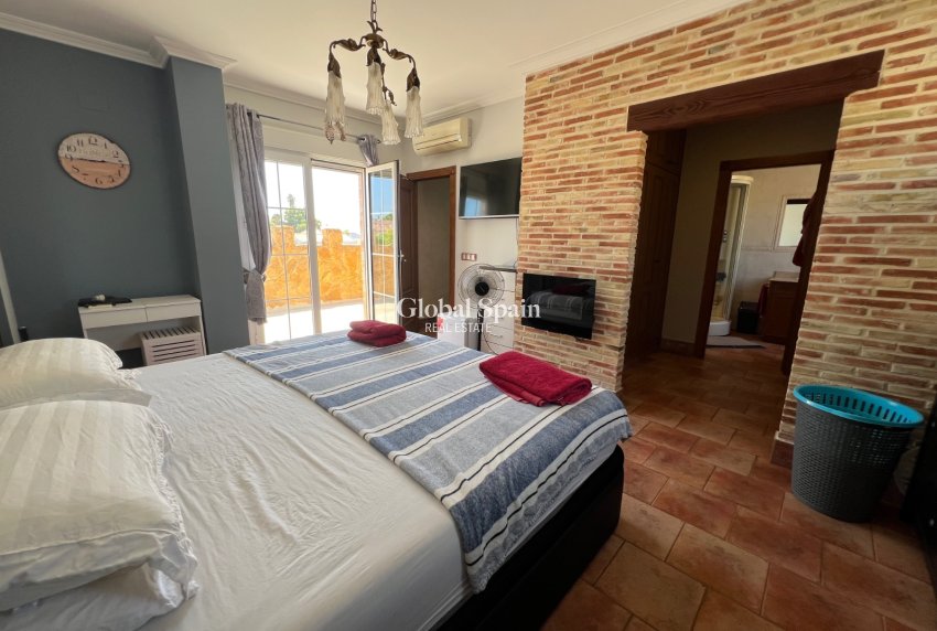 Venta - VILLA -
SAN FULGENCIO - Costa Blanca
