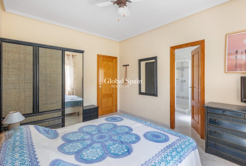 Venta - VILLA -
SAN FULGENCIO - Urb. La Marina