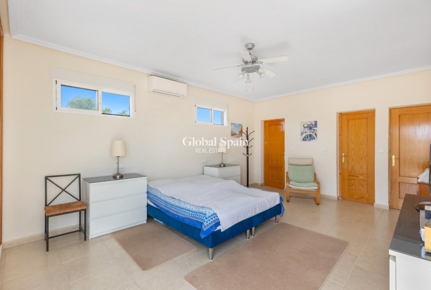 Venta - VILLA -
SAN FULGENCIO - Urb. La Marina