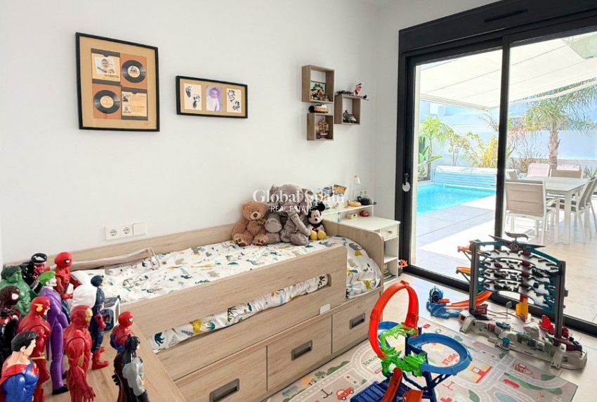 Venta - VILLA -
SAN JAVIER - Santiago de la Ribera
