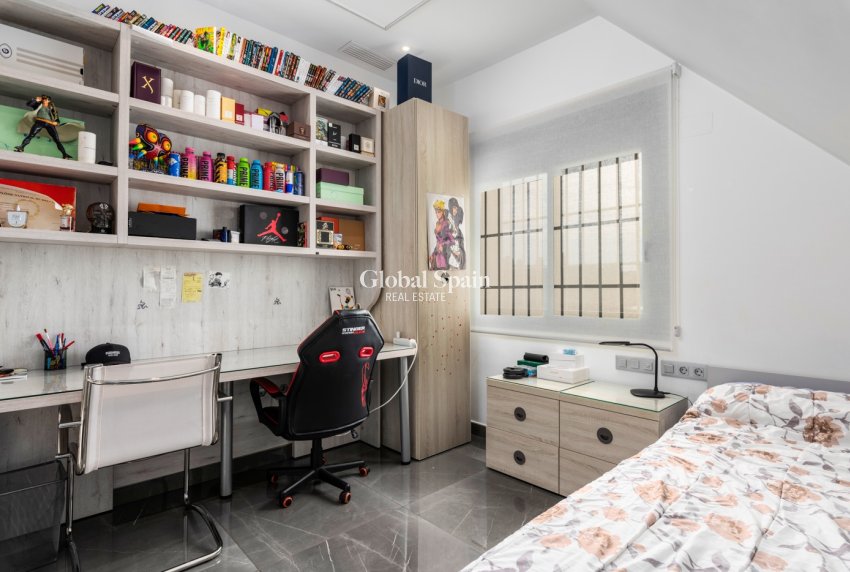 Venta - Villa -
SAN JUAN DE ALICANTE - Frank Espinós