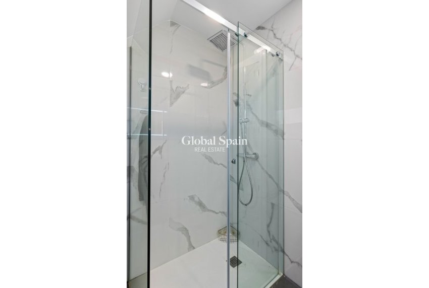 Venta - Villa -
SAN JUAN DE ALICANTE - Frank Espinós