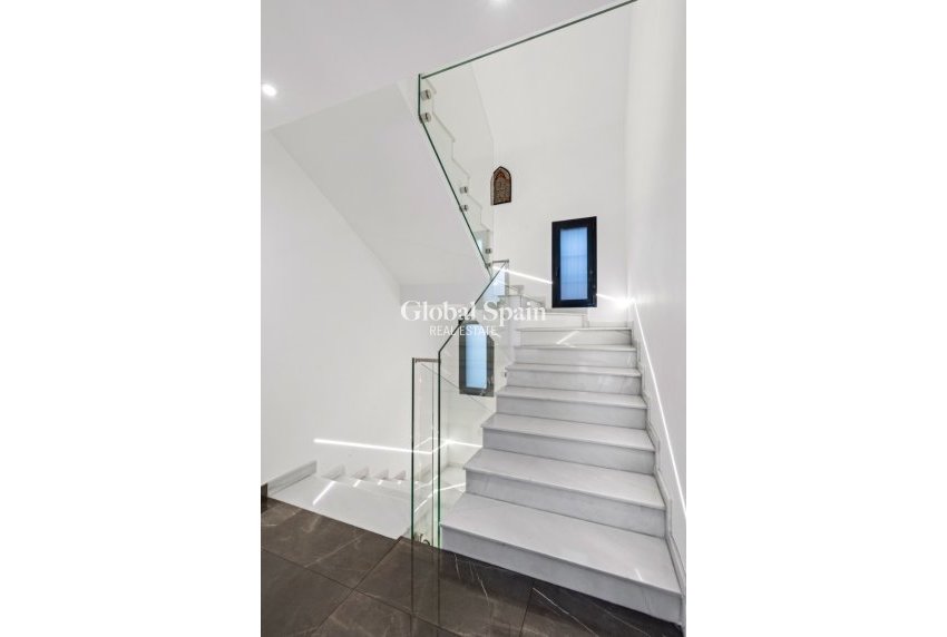 Venta - Villa -
SAN JUAN DE ALICANTE - Frank Espinós