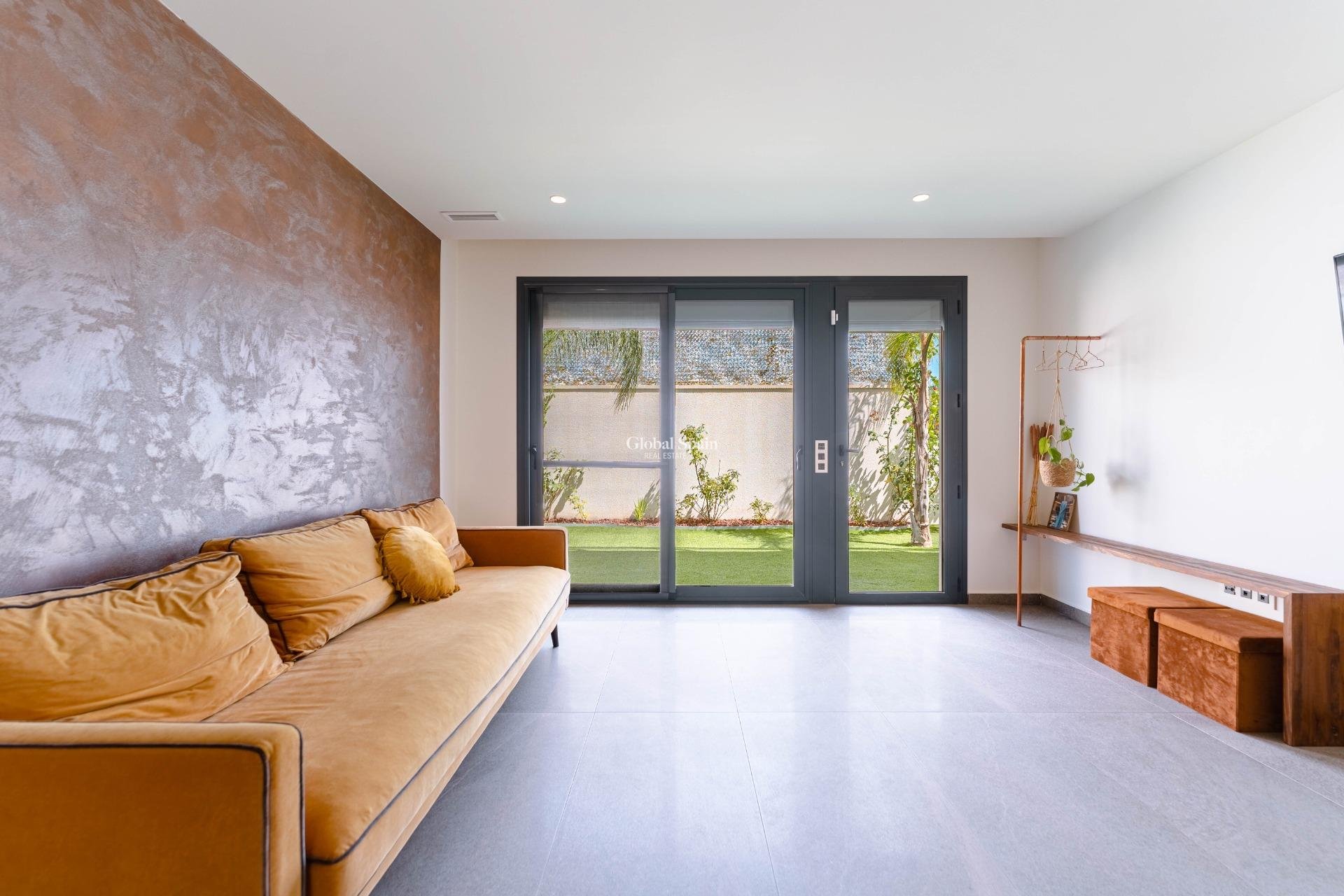 Venta - VILLA -
SAN MIGUEL DE SALINAS - Bellavista