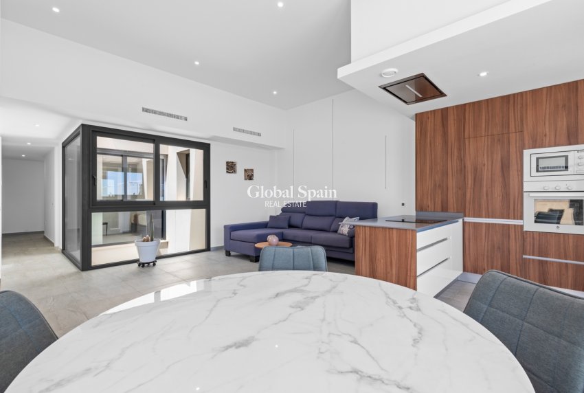 Venta - VILLA -
SAN MIGUEL DE SALINAS - Costa Blanca South