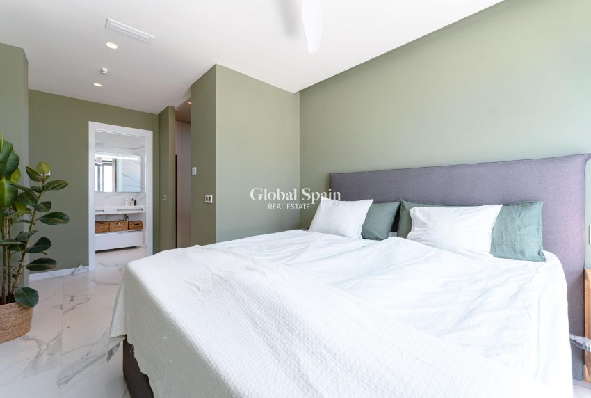 Venta - Villa -
SAN MIGUEL DE SALINAS - Costa blanca sur