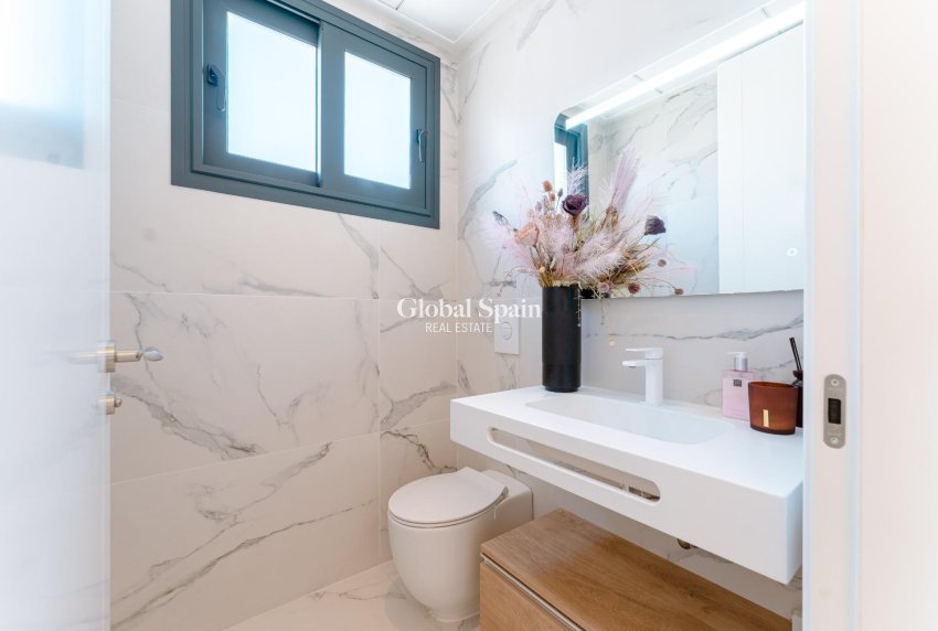 Venta - Villa -
SAN MIGUEL DE SALINAS - Costa blanca sur