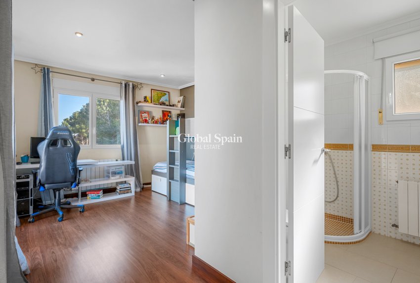Venta - VILLA -
SAN MIGUEL DE SALINAS - Costa Blanca