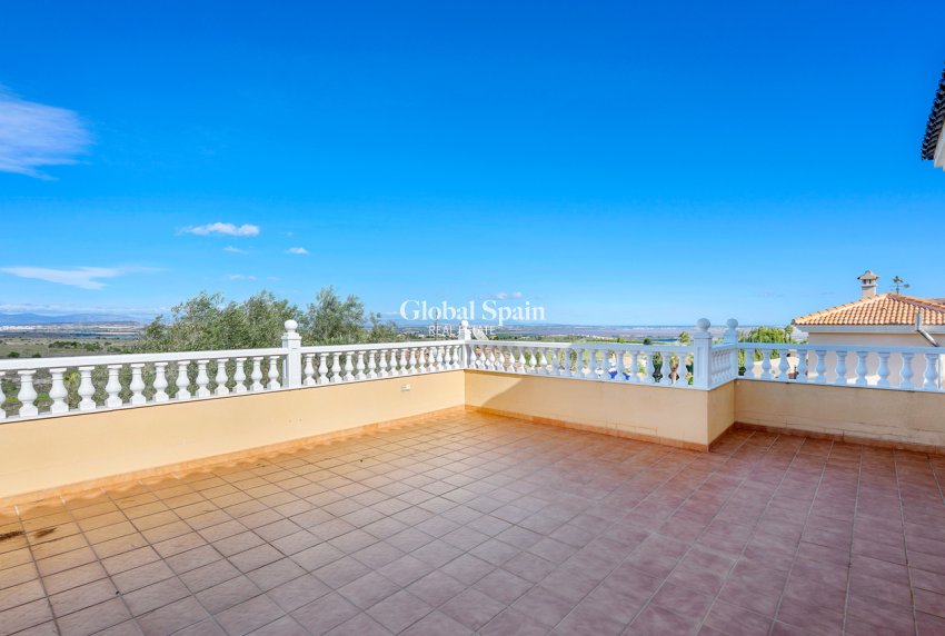 Venta - VILLA -
SAN MIGUEL DE SALINAS - Costa Blanca