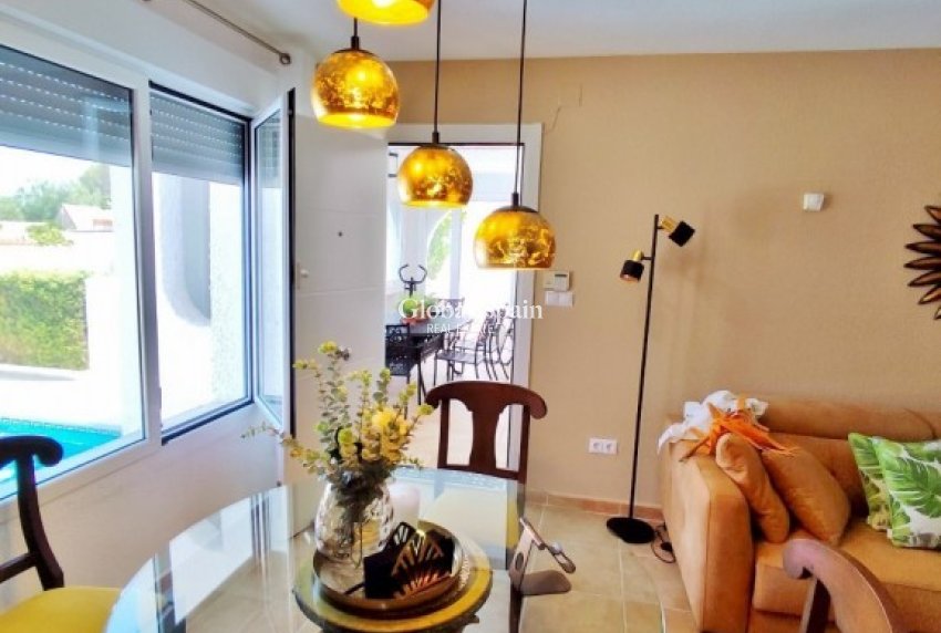 Venta - VILLA -
SAN MIGUEL DE SALINAS - Inland