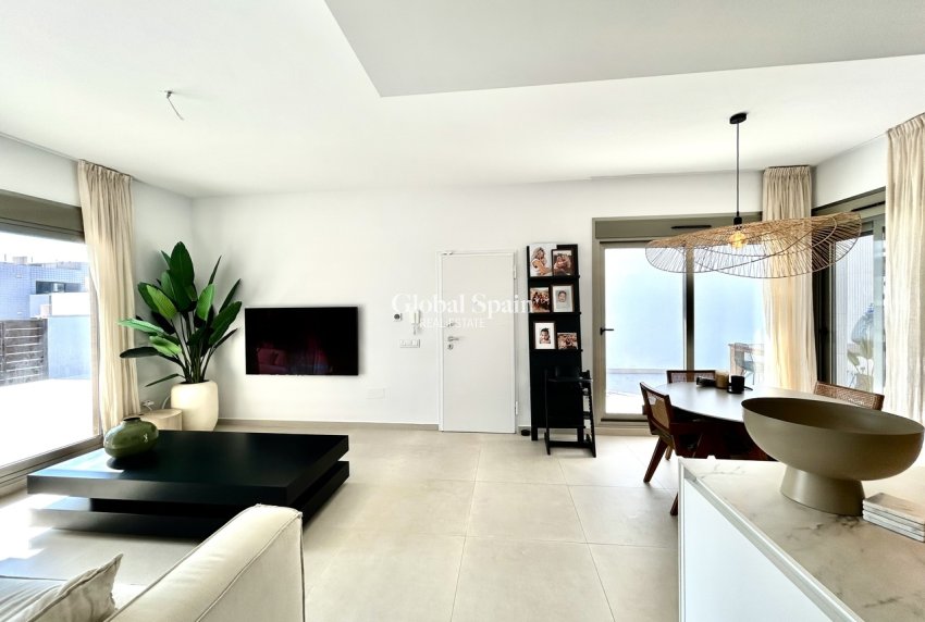 Venta - VILLA -
SAN MIGUEL DE SALINAS - Inland