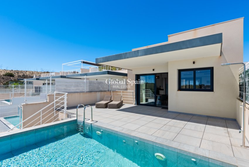 Venta - VILLA -
SAN MIGUEL DE SALINAS - Inland