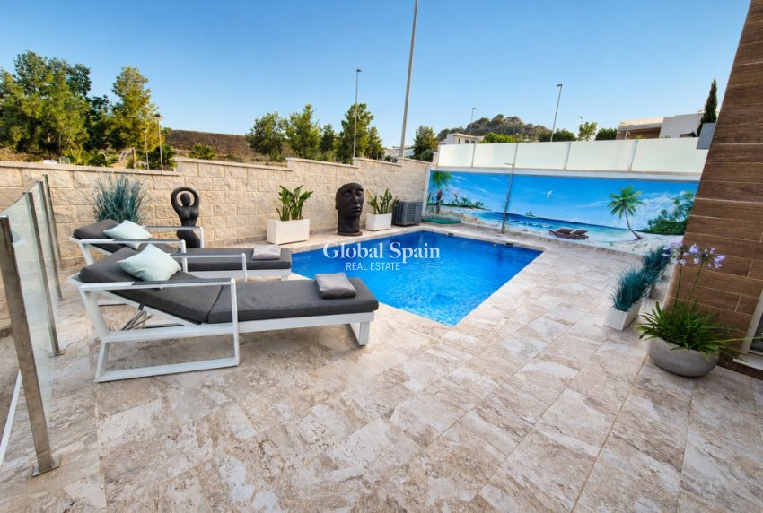 Venta - VILLA -
SAN MIGUEL DE SALINAS - Inland